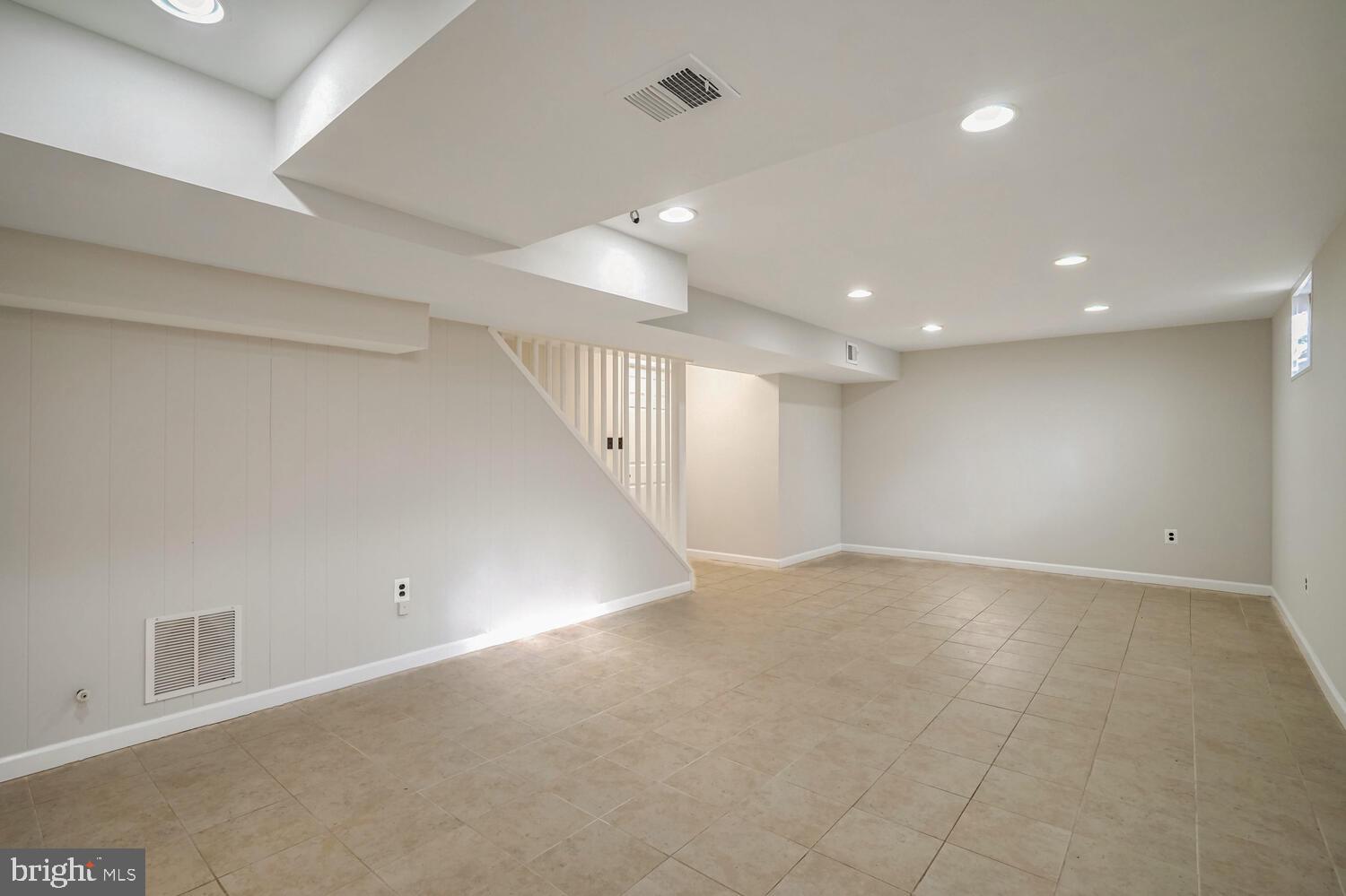 INVERNESS FOREST - Residential