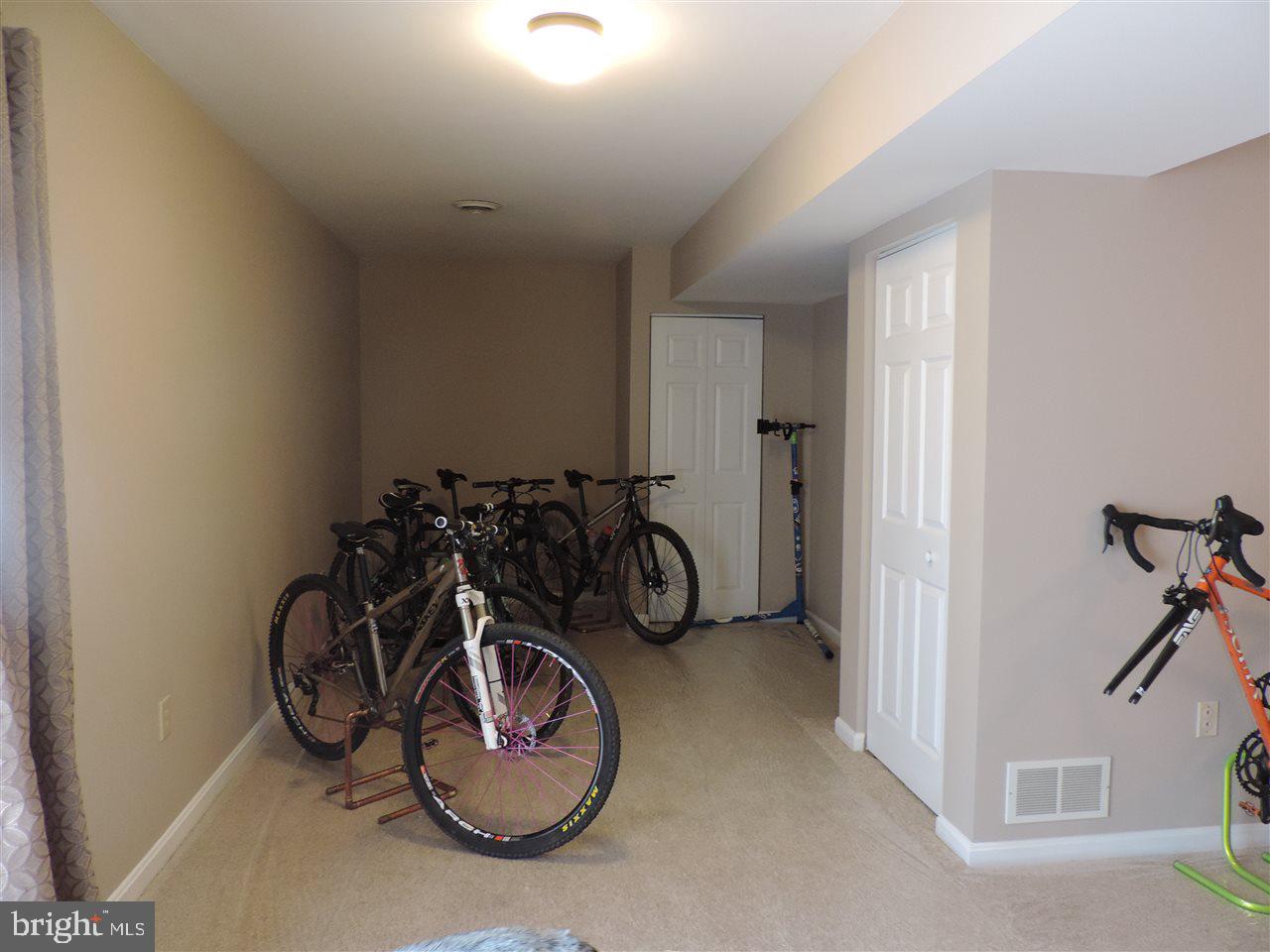 WOODLAND VIEW - Residential