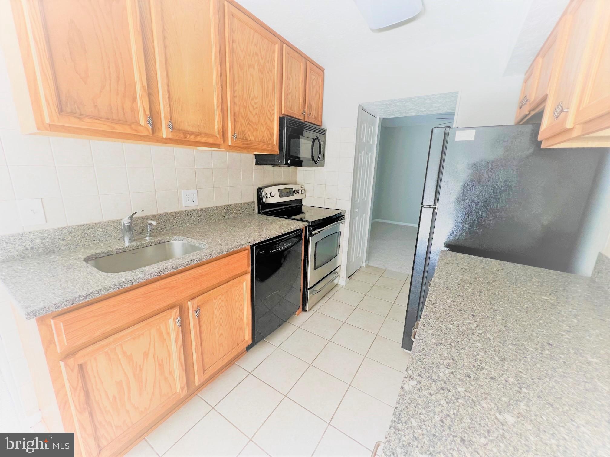 GREENBRIAR CONDO - Residential Lease