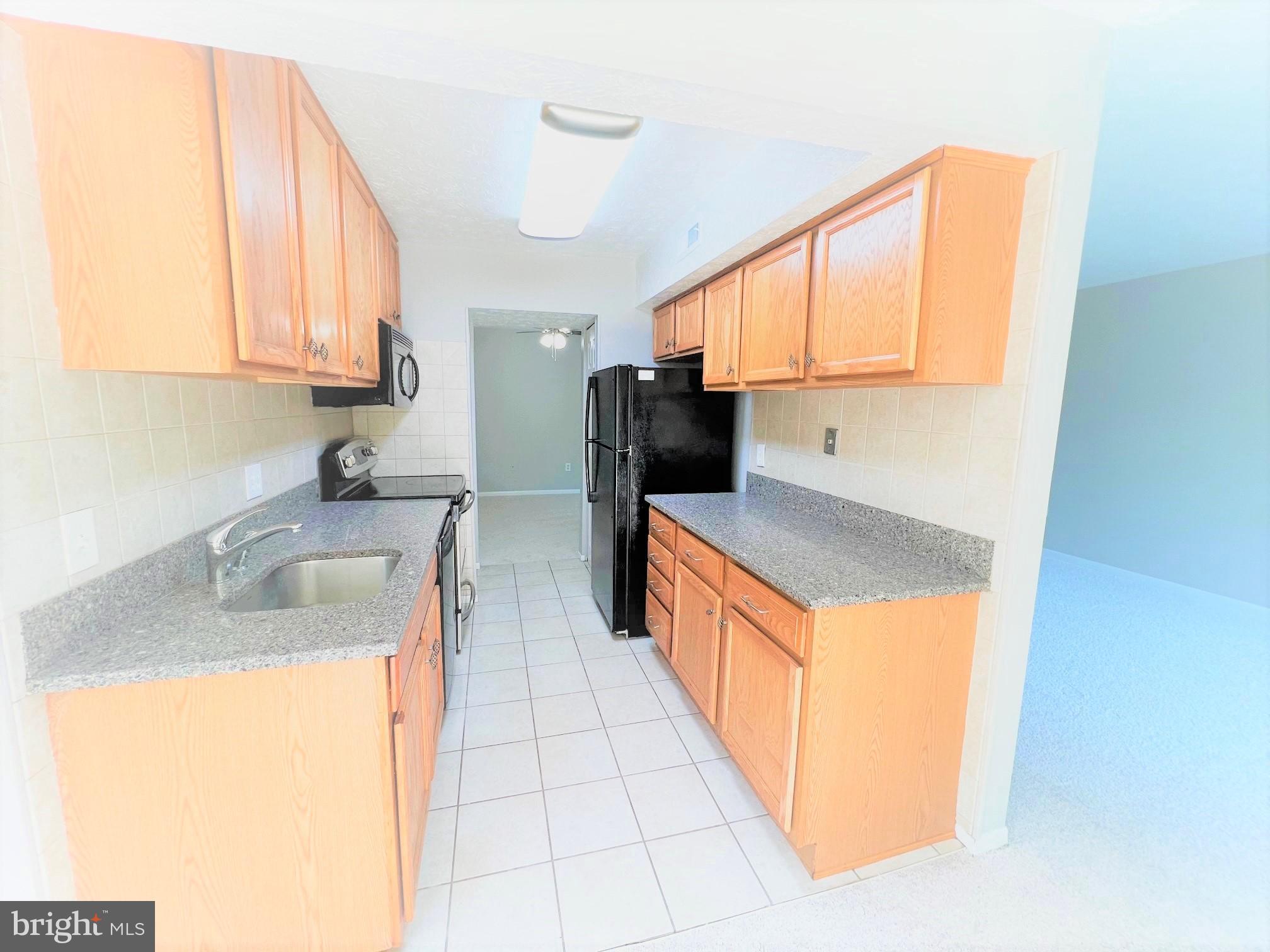 GREENBRIAR CONDO - Residential Lease