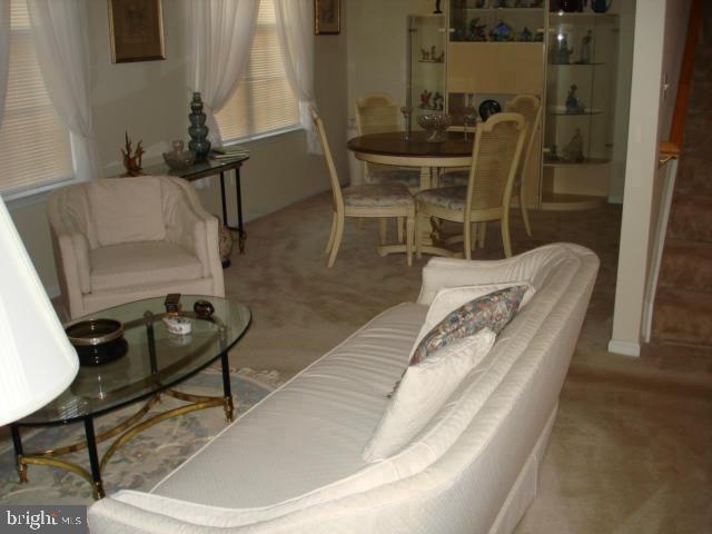 HERITAGE HUNT - Residential Lease