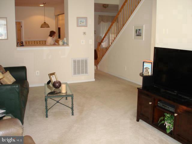 HERITAGE HUNT - Residential Lease