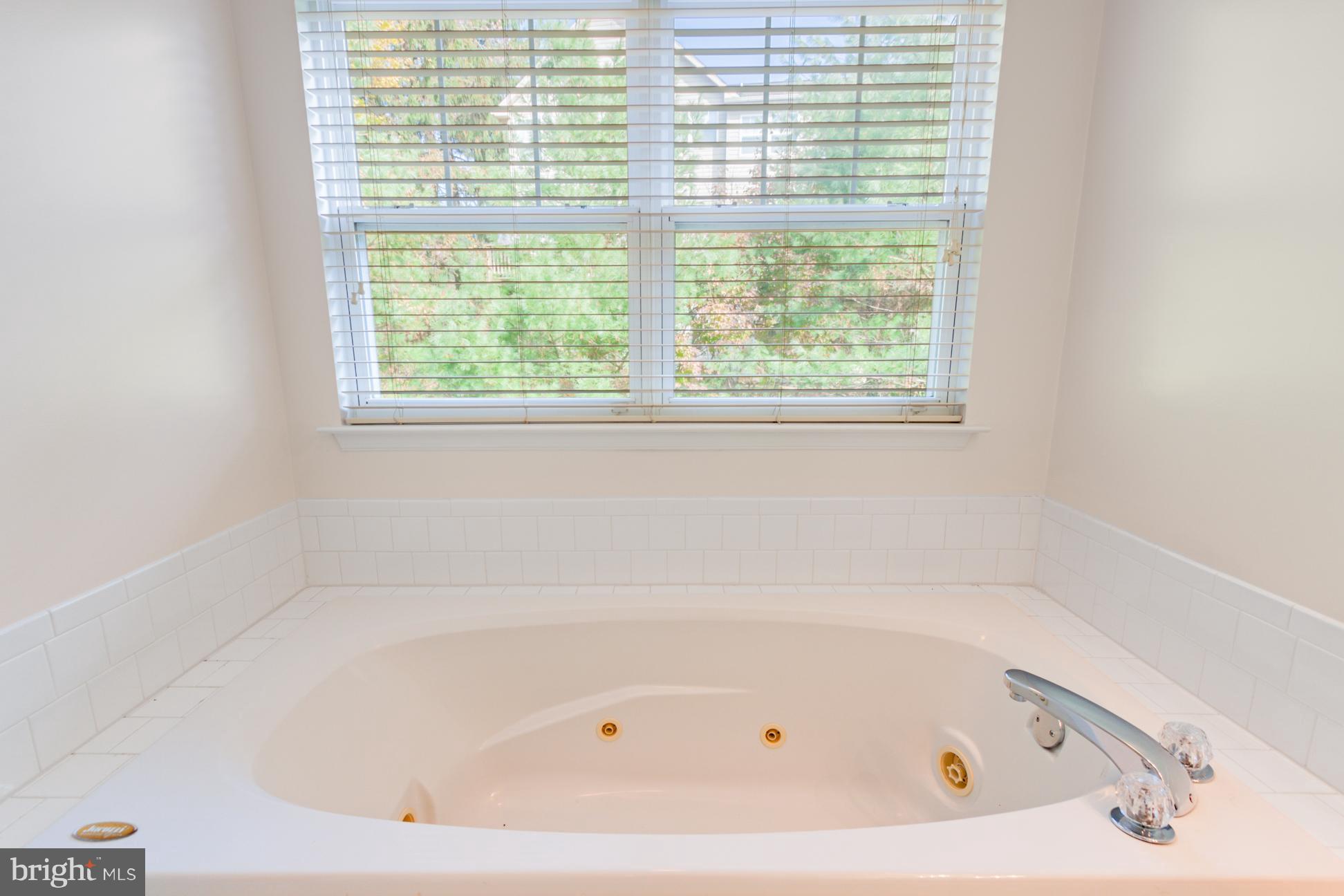 MOUNT WASHINGTON - Residential