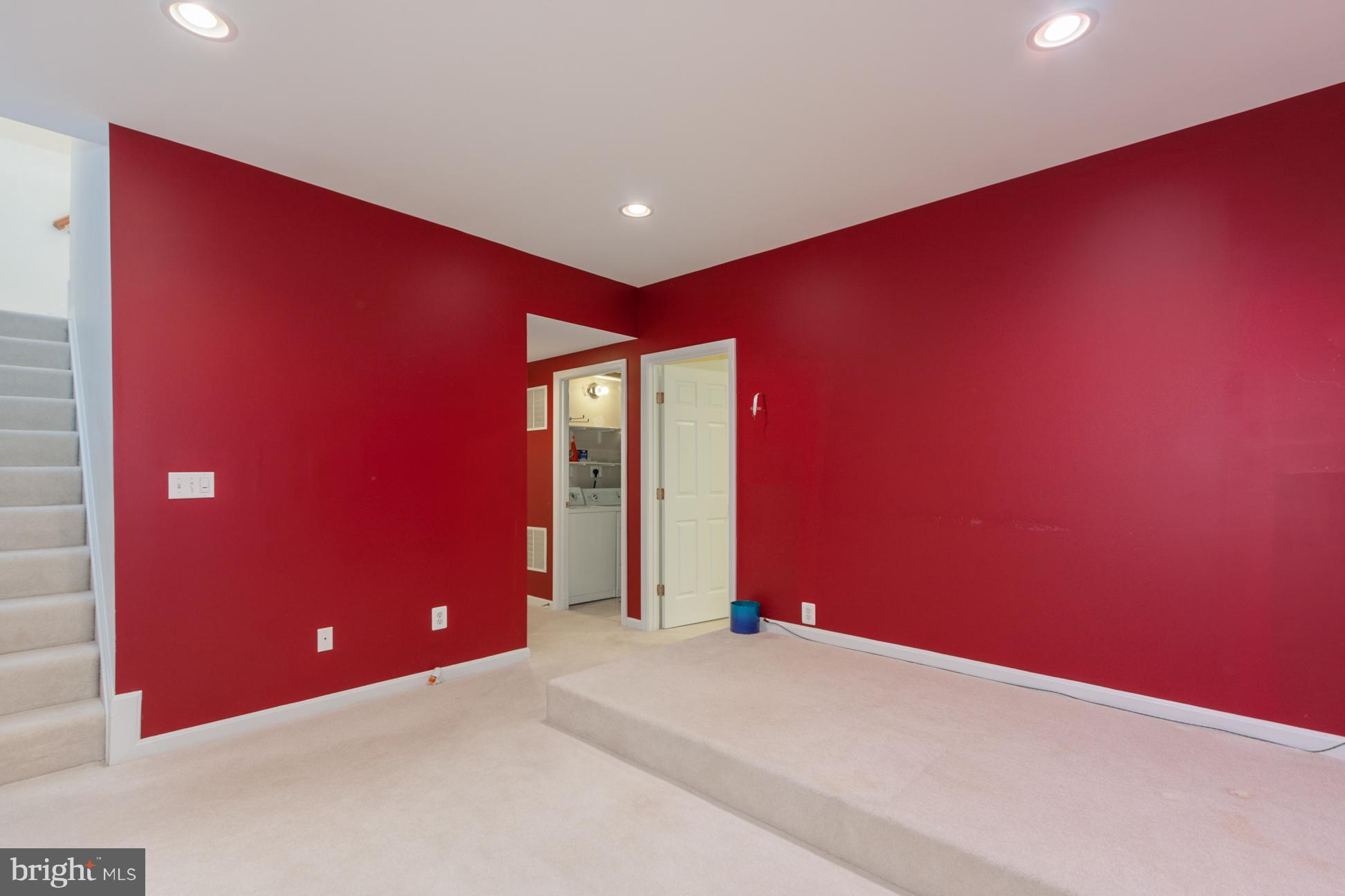 MOUNT WASHINGTON - Residential