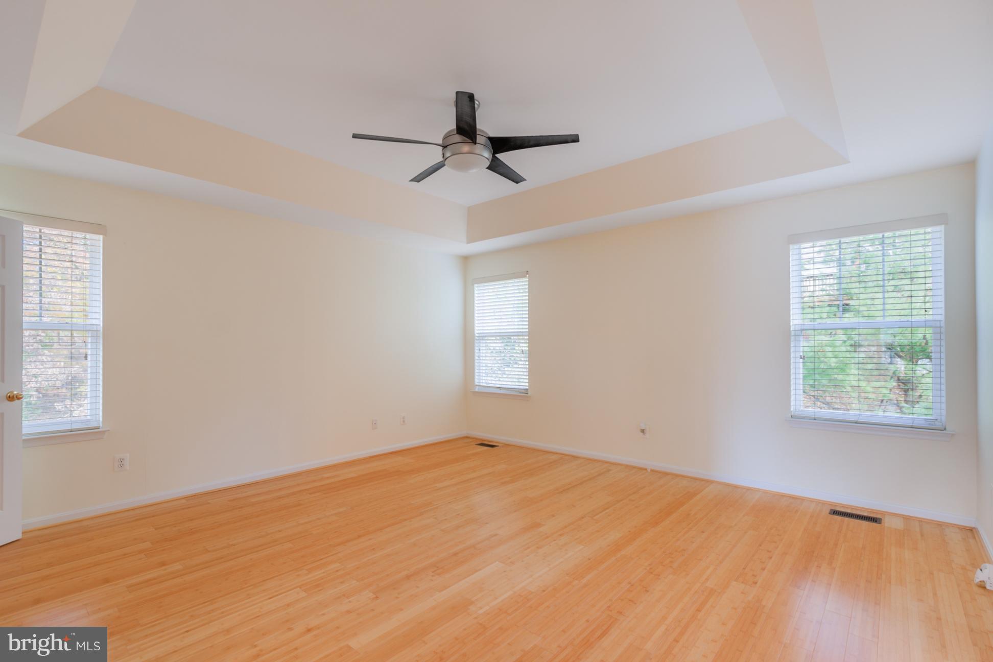 MOUNT WASHINGTON - Residential