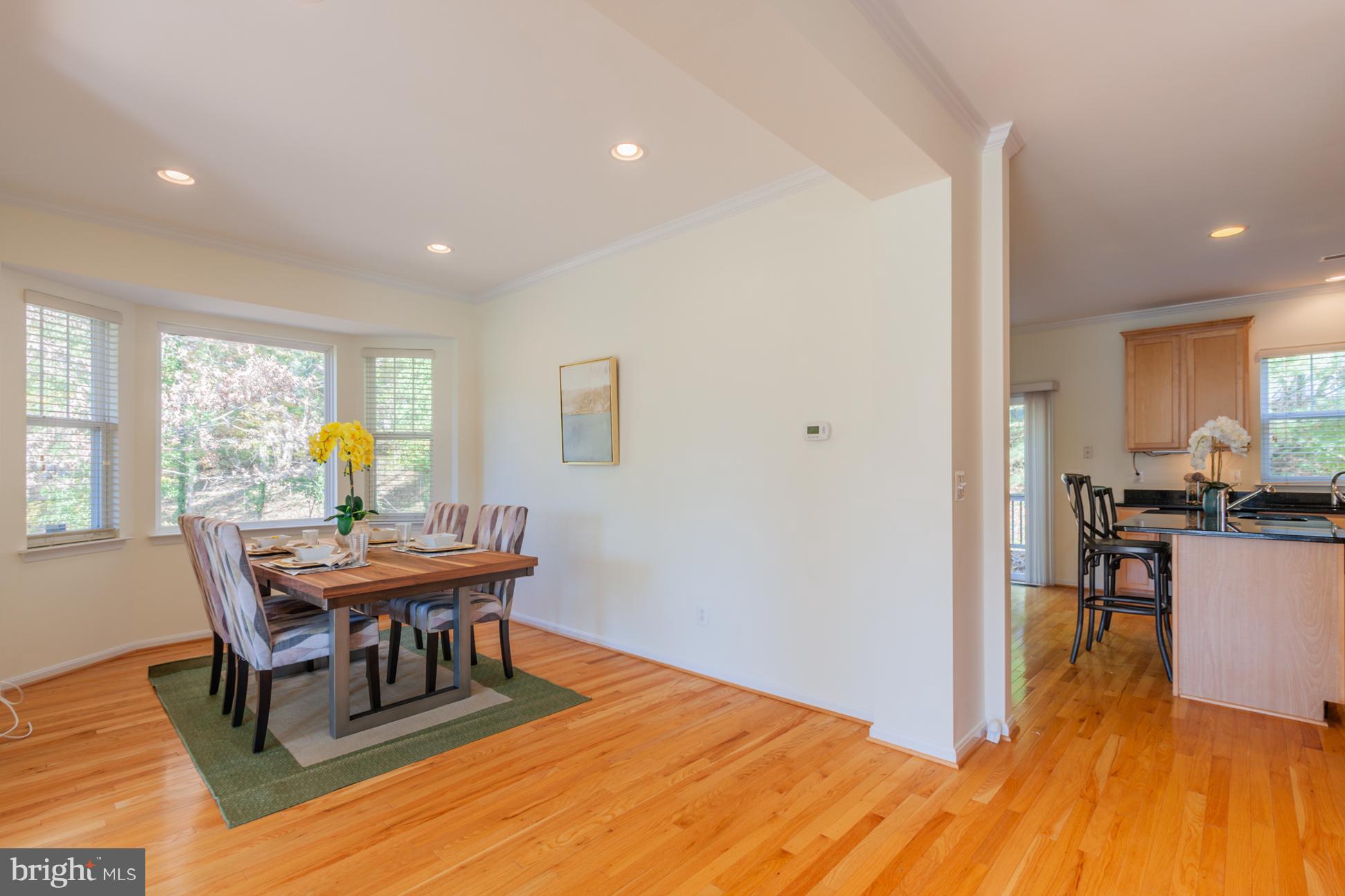 MOUNT WASHINGTON - Residential