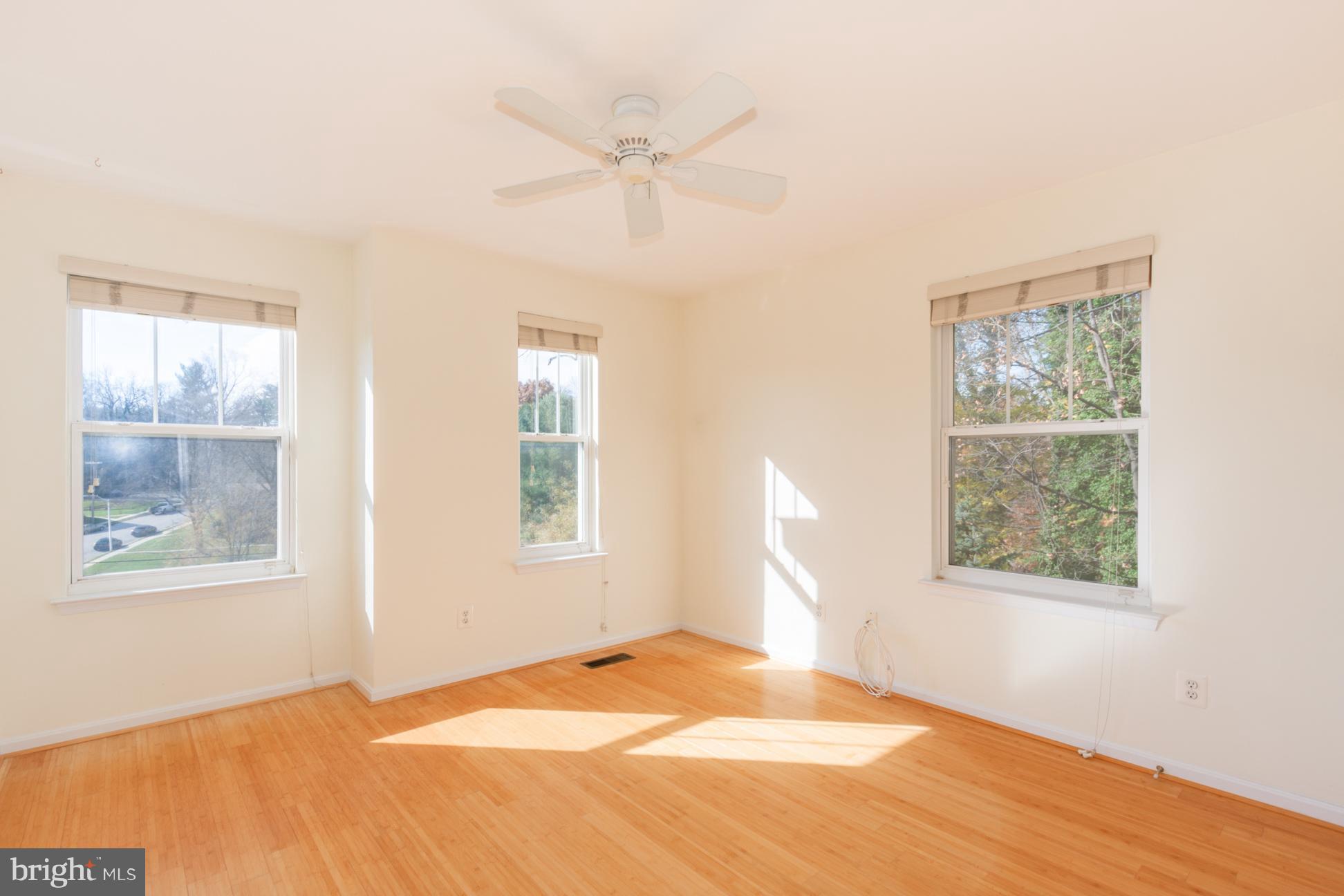 MOUNT WASHINGTON - Residential