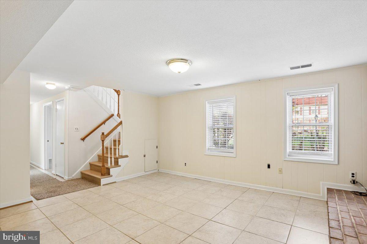 MIDDLERIDGE - Residential