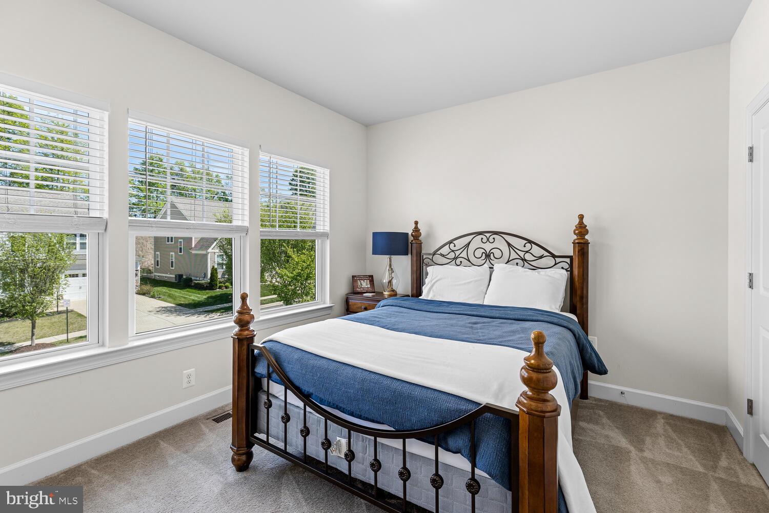 EMBREY MILL - Residential Lease