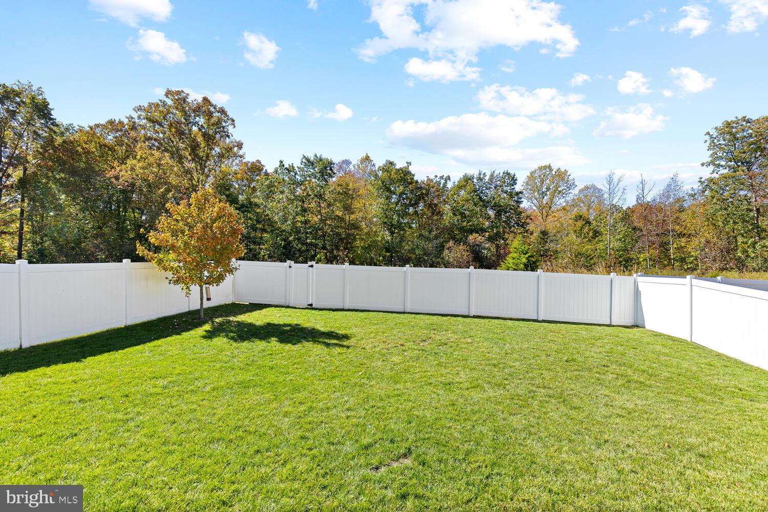 EMBREY MILL - Residential Lease