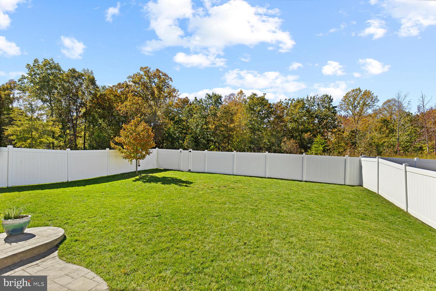 EMBREY MILL - Residential Lease