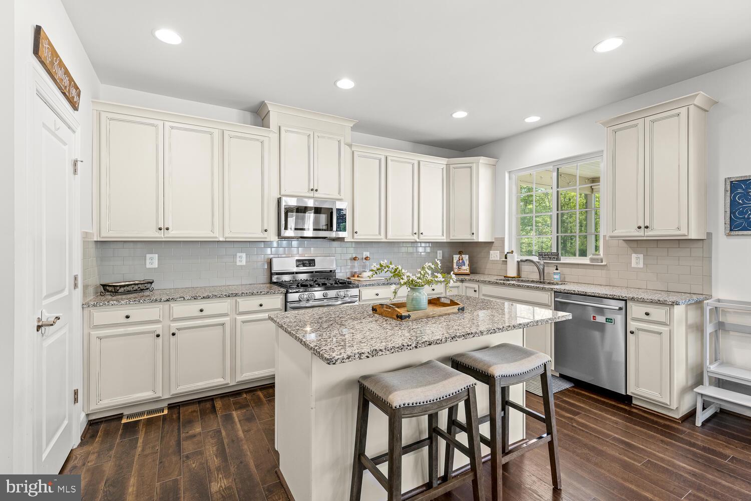 EMBREY MILL - Residential Lease