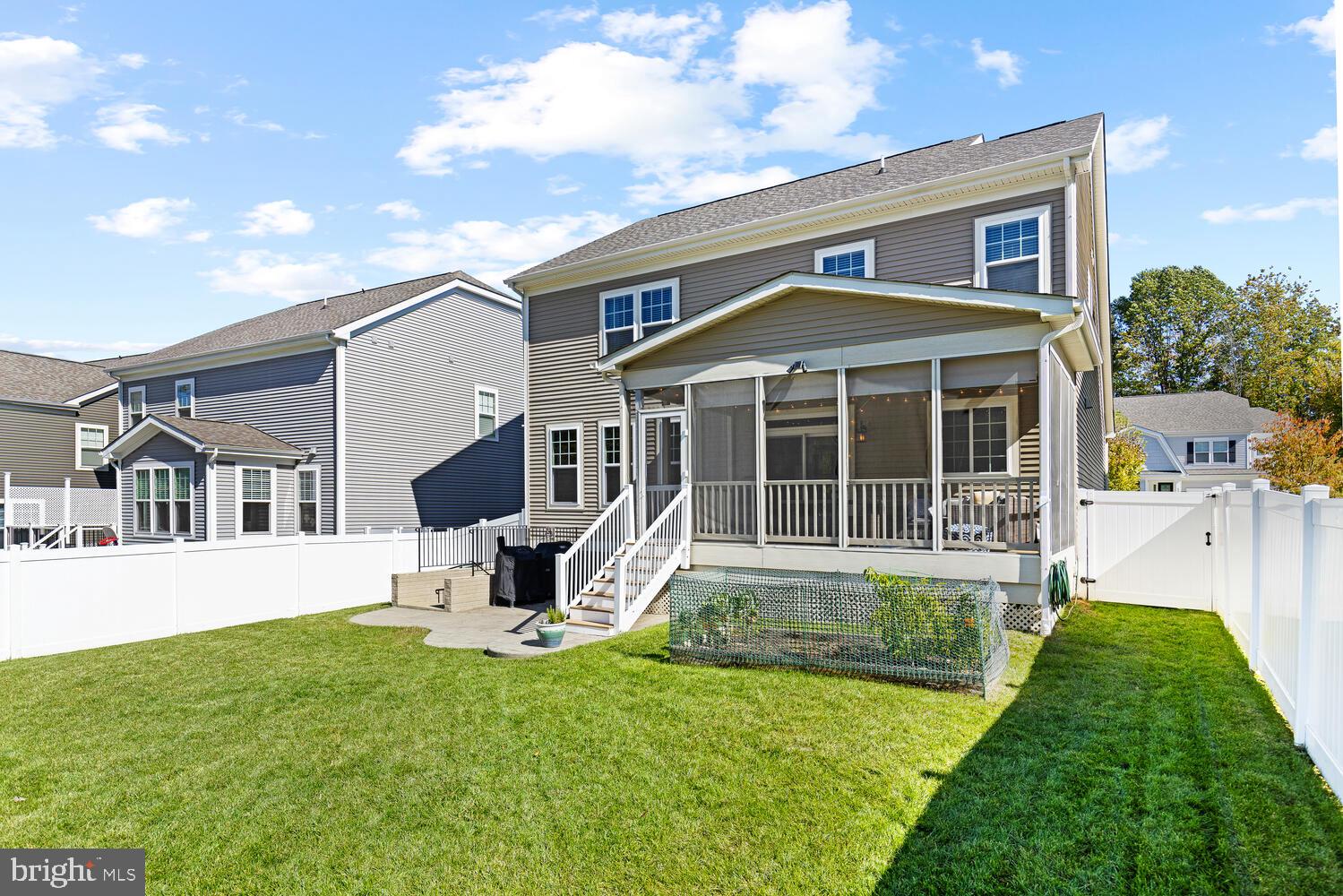 EMBREY MILL - Residential Lease