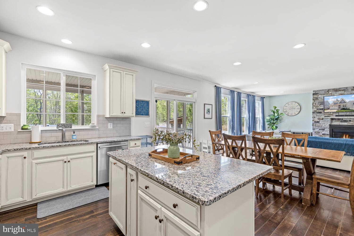 EMBREY MILL - Residential Lease