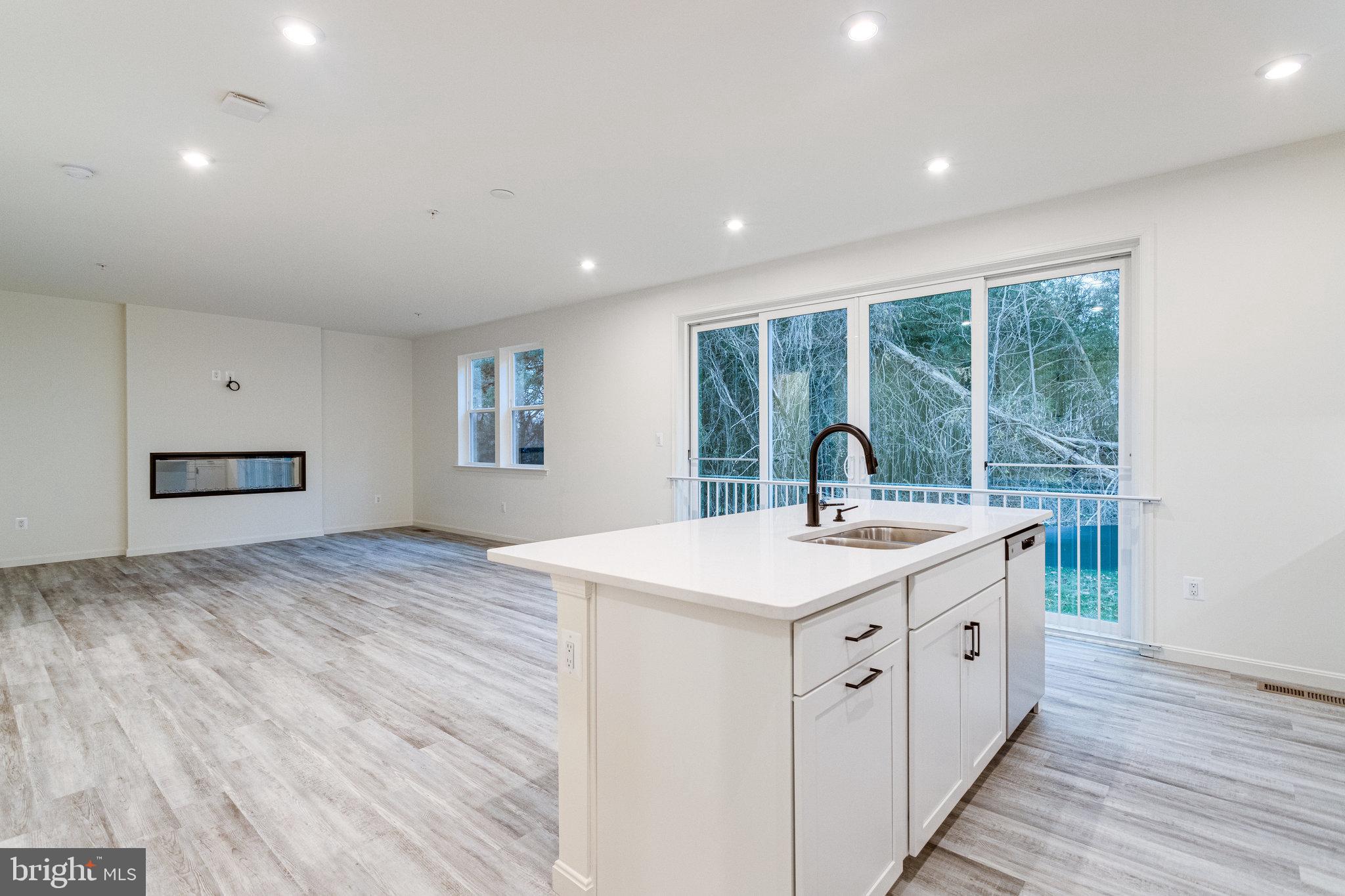 LOVING ESTATES - Residential