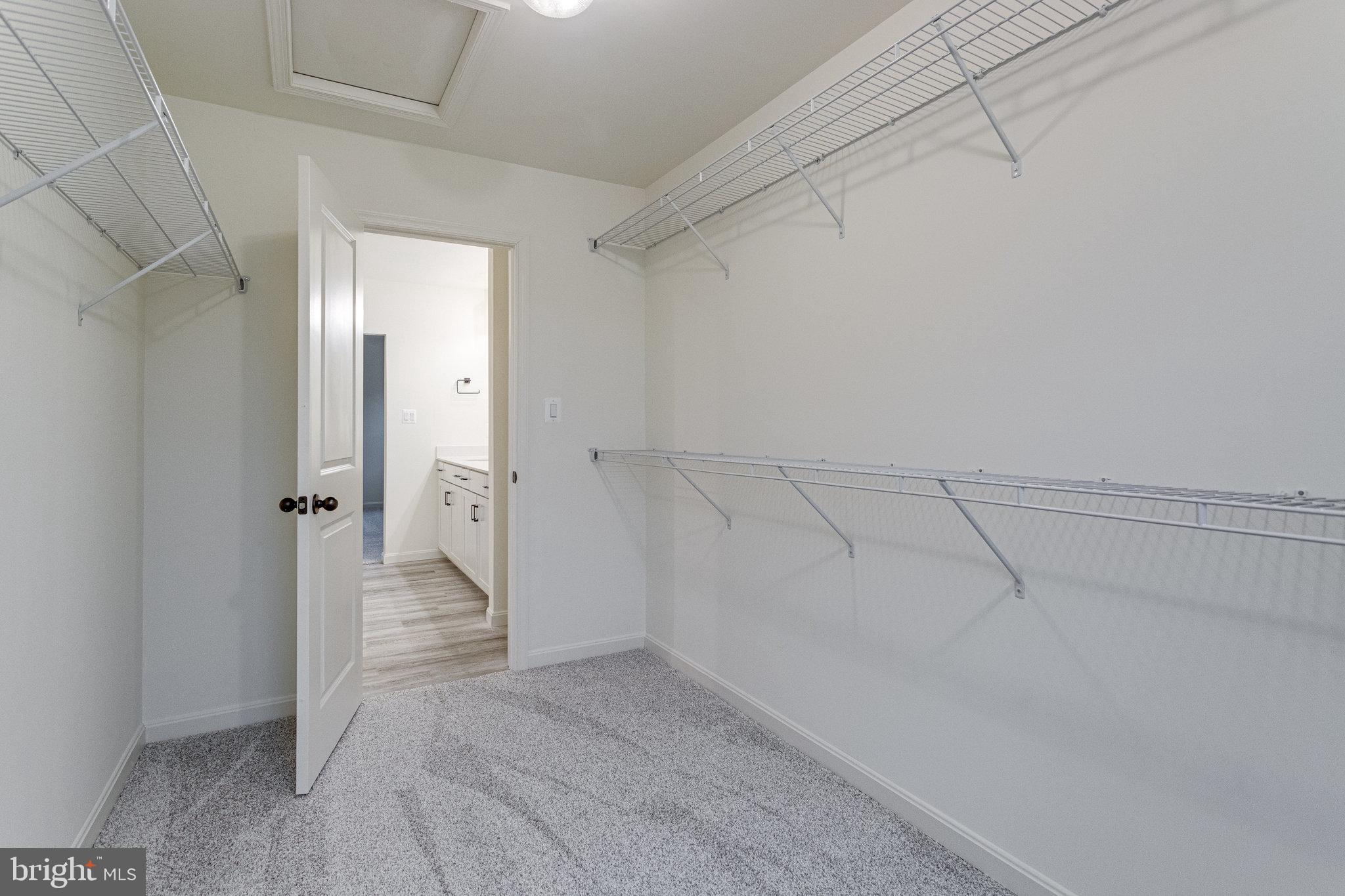 LOVING ESTATES - Residential