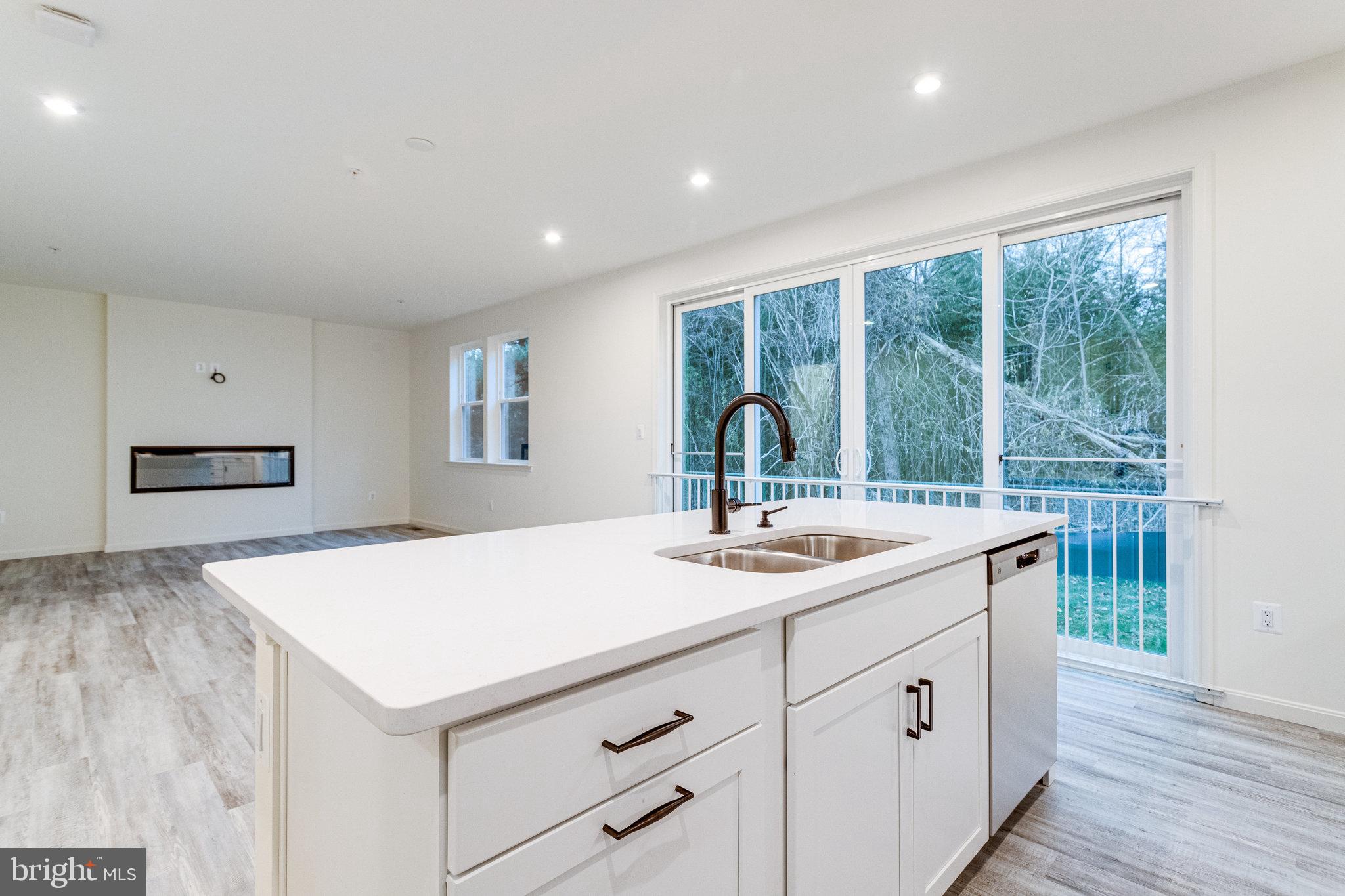 LOVING ESTATES - Residential