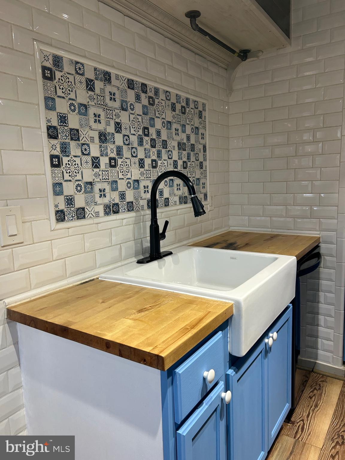 MAYFAIR (WEST) - Residential