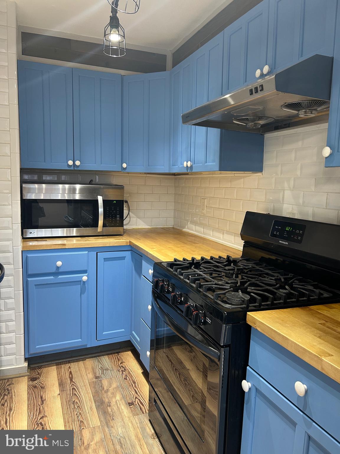 MAYFAIR (WEST) - Residential