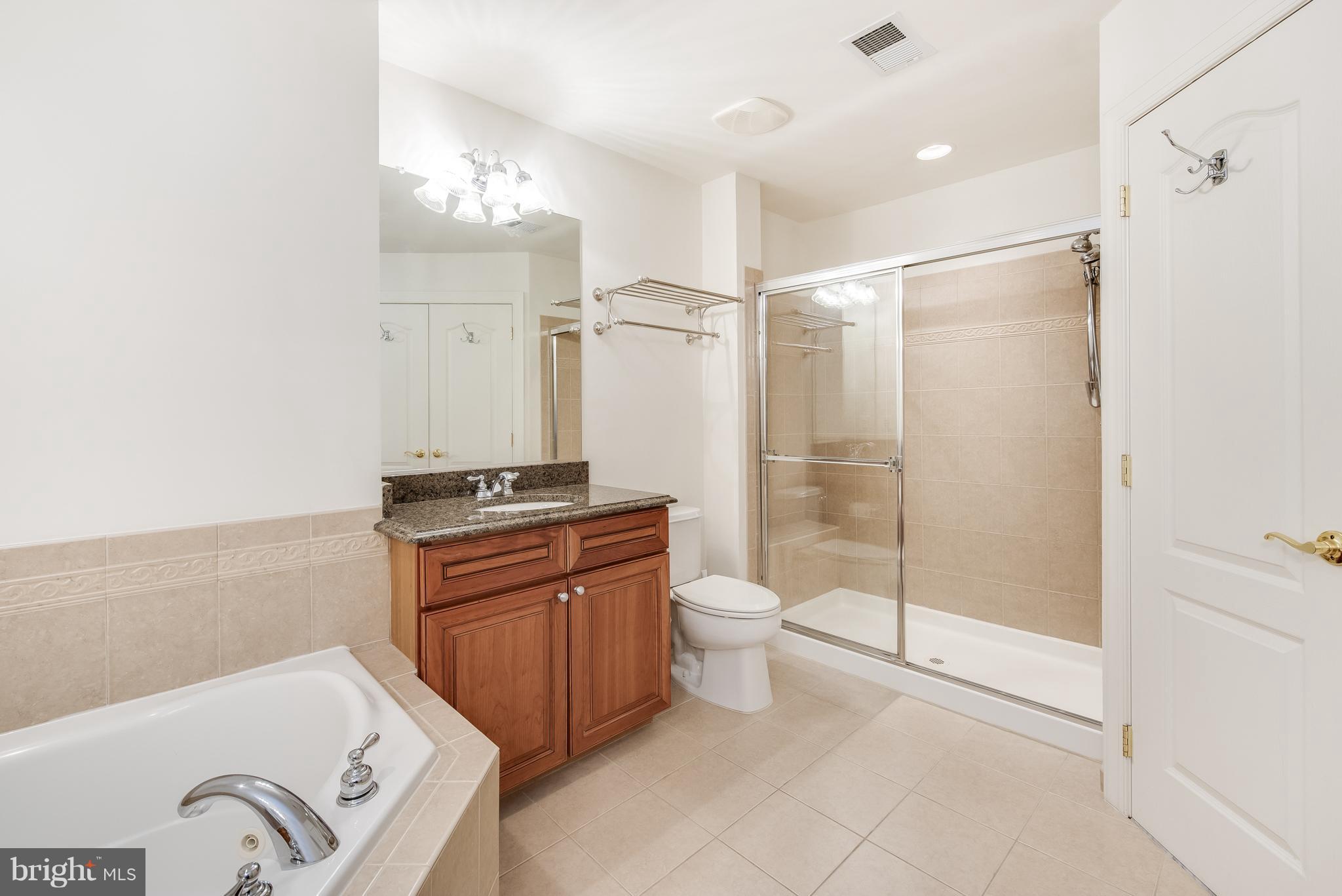 VINEYARDS OF ANNAPOLIS - Residential