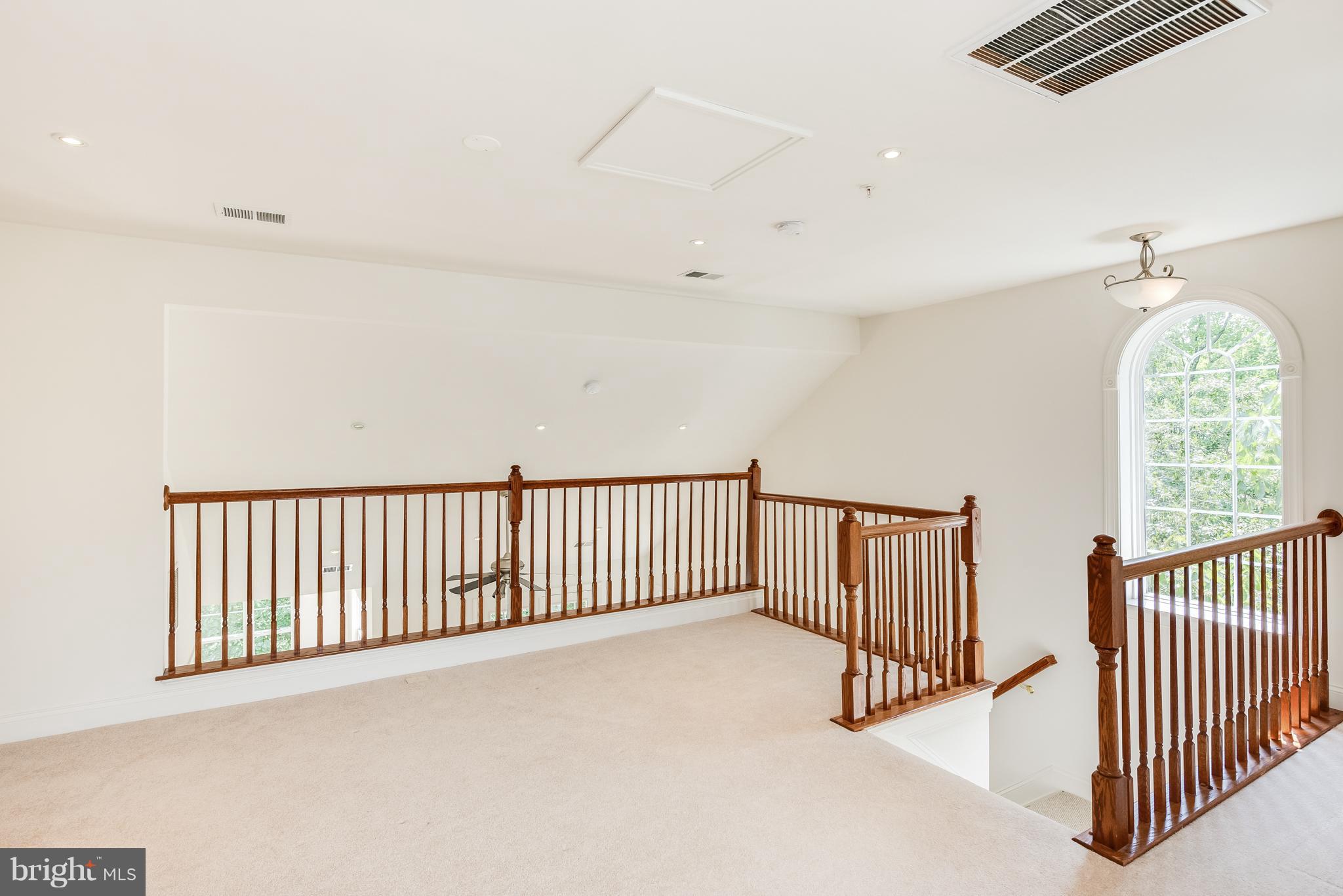 VINEYARDS OF ANNAPOLIS - Residential