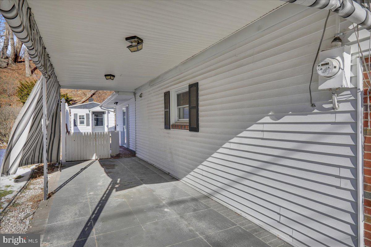 732 1ST STREET