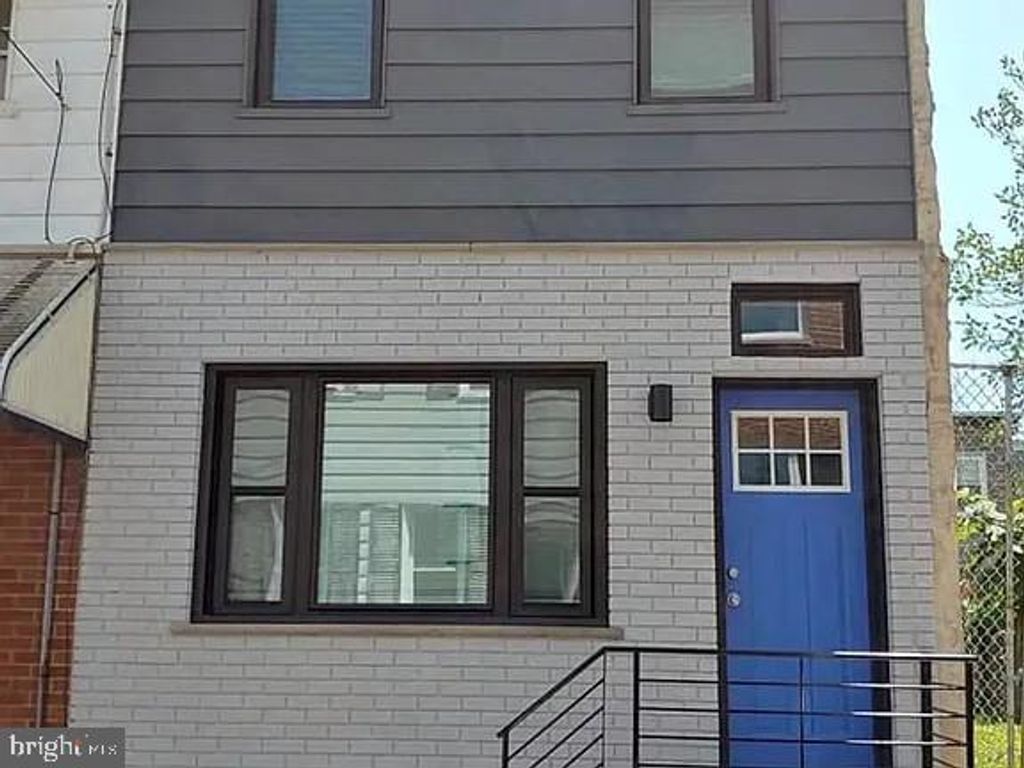 Photo of 2215 S Mildred Street, PHILADELPHIA, PA 19148 (MLS # PAPH2567986)