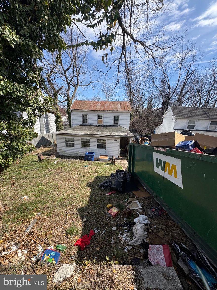 Investor special.  Prime Investment Opportunity – 2815 Georgetown Rd, Baltimore, MD
Positioned in a growing Baltimore corridor, this single or multi family property at 2815 Georgetown Rd offers investors a compelling blend of stability, upside potential, and long-term value.
Property Highlights:
extra large lot
2 existing  structures 
driveway