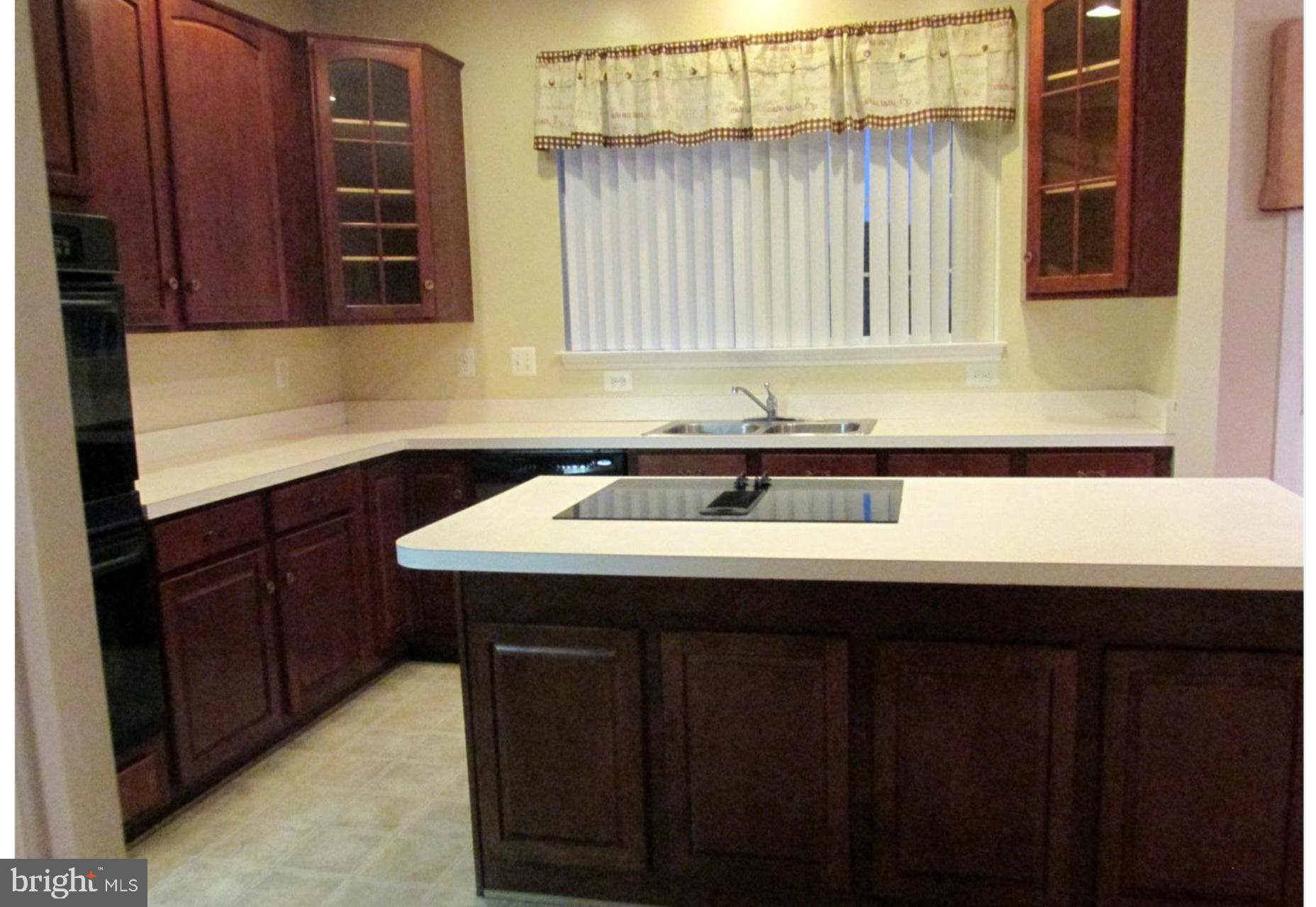 STRATFORD PLACE - Residential