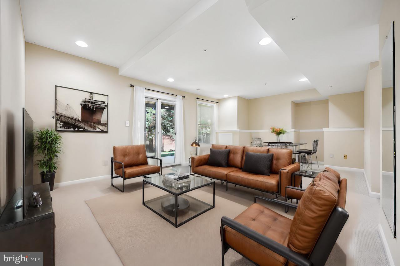 PERRYWOOD - Residential