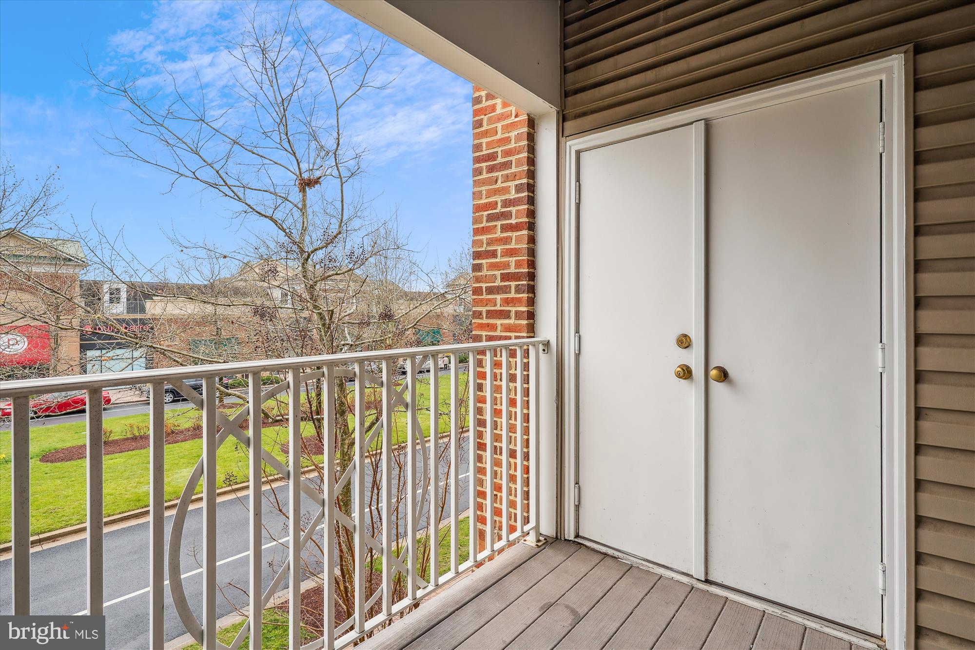 401 KING FARM BOULEVARD 201