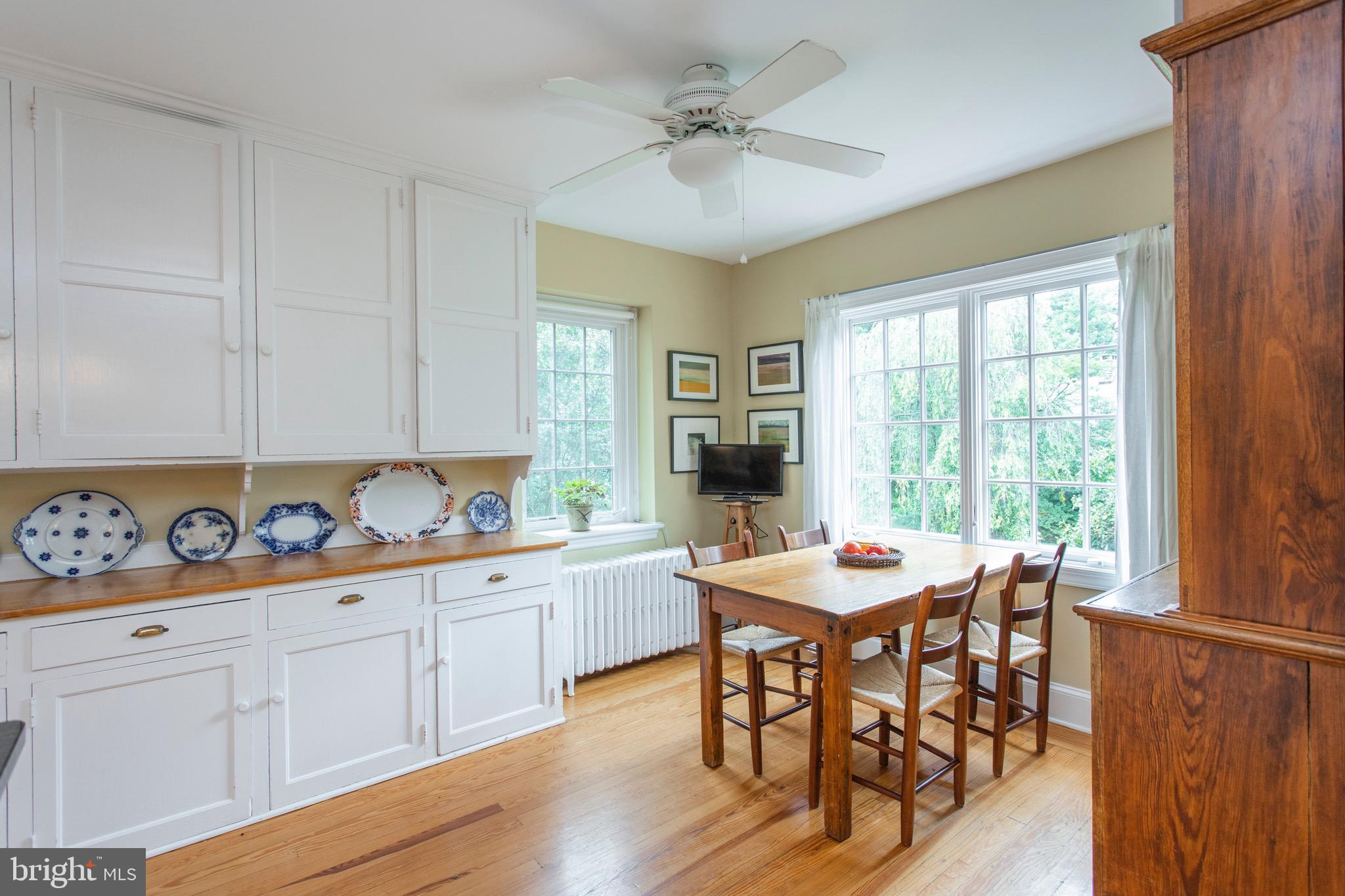 CHESTNUT HILL - Residential