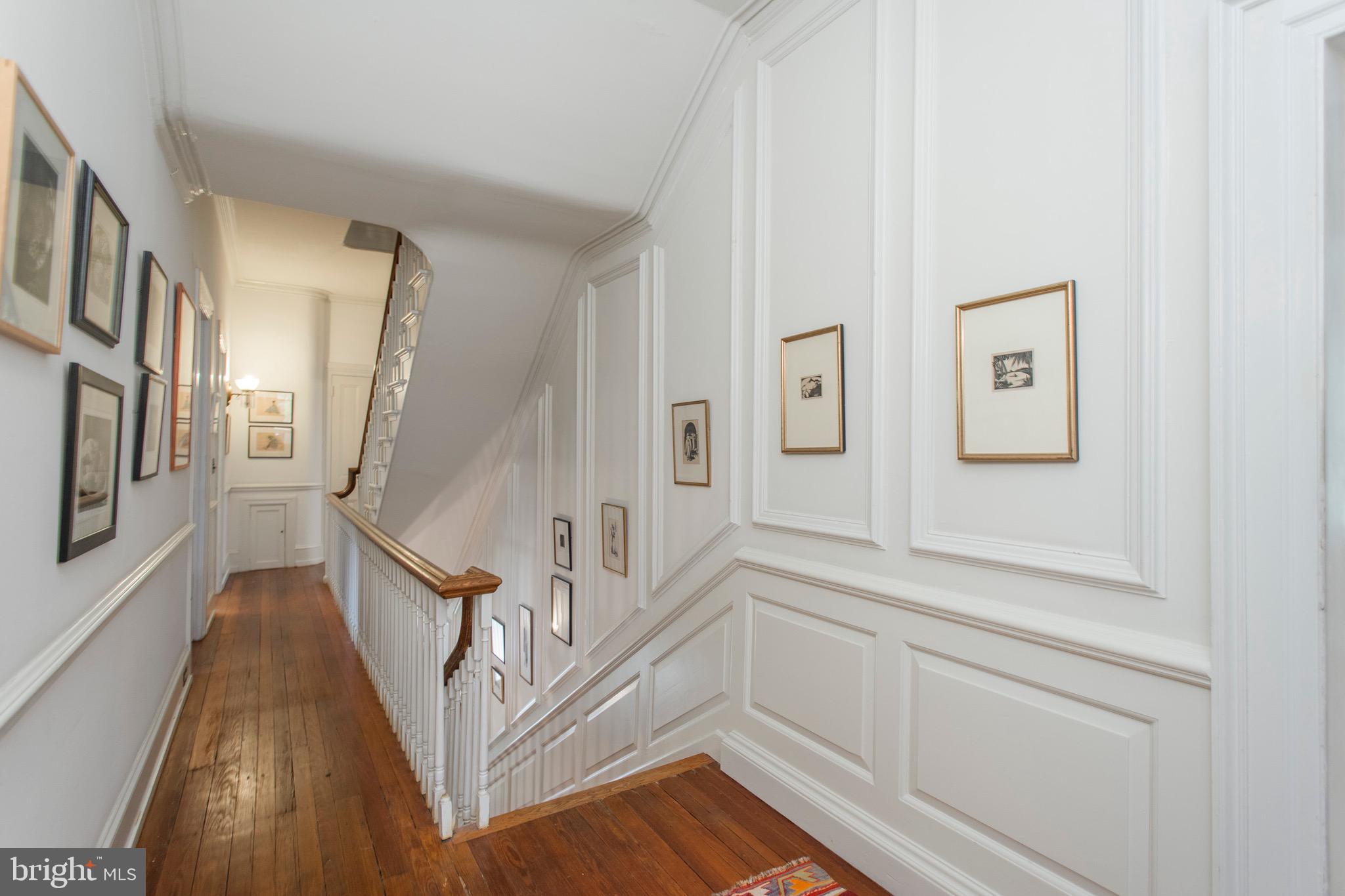 CHESTNUT HILL - Residential