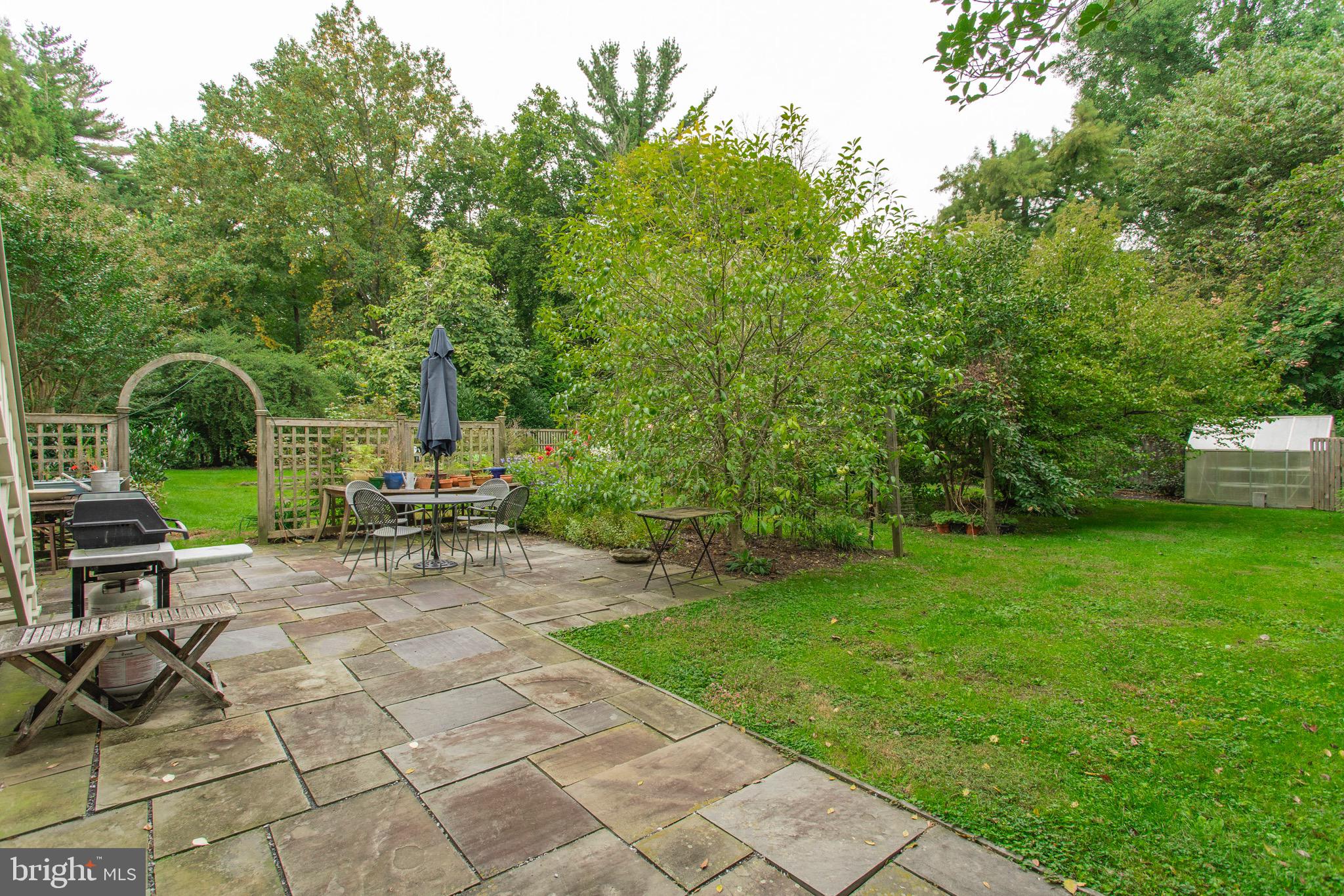 CHESTNUT HILL - Residential