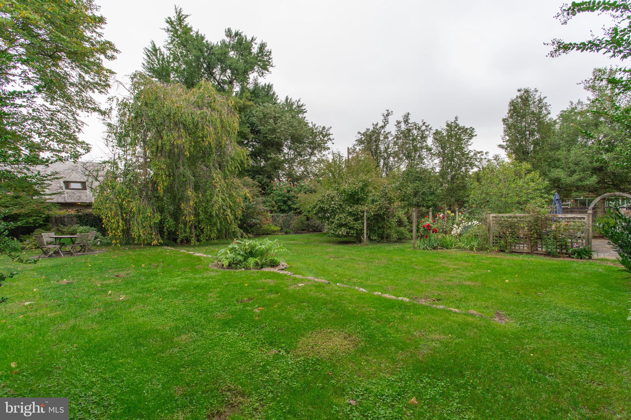 CHESTNUT HILL - Residential