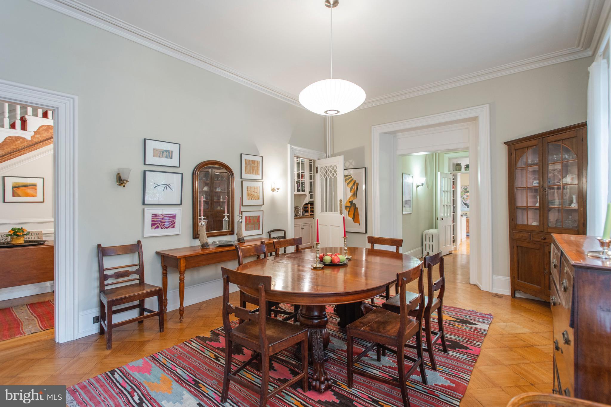 CHESTNUT HILL - Residential