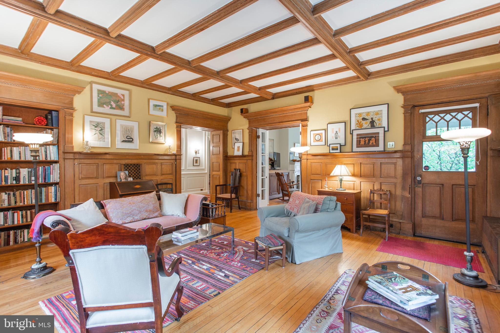 CHESTNUT HILL - Residential