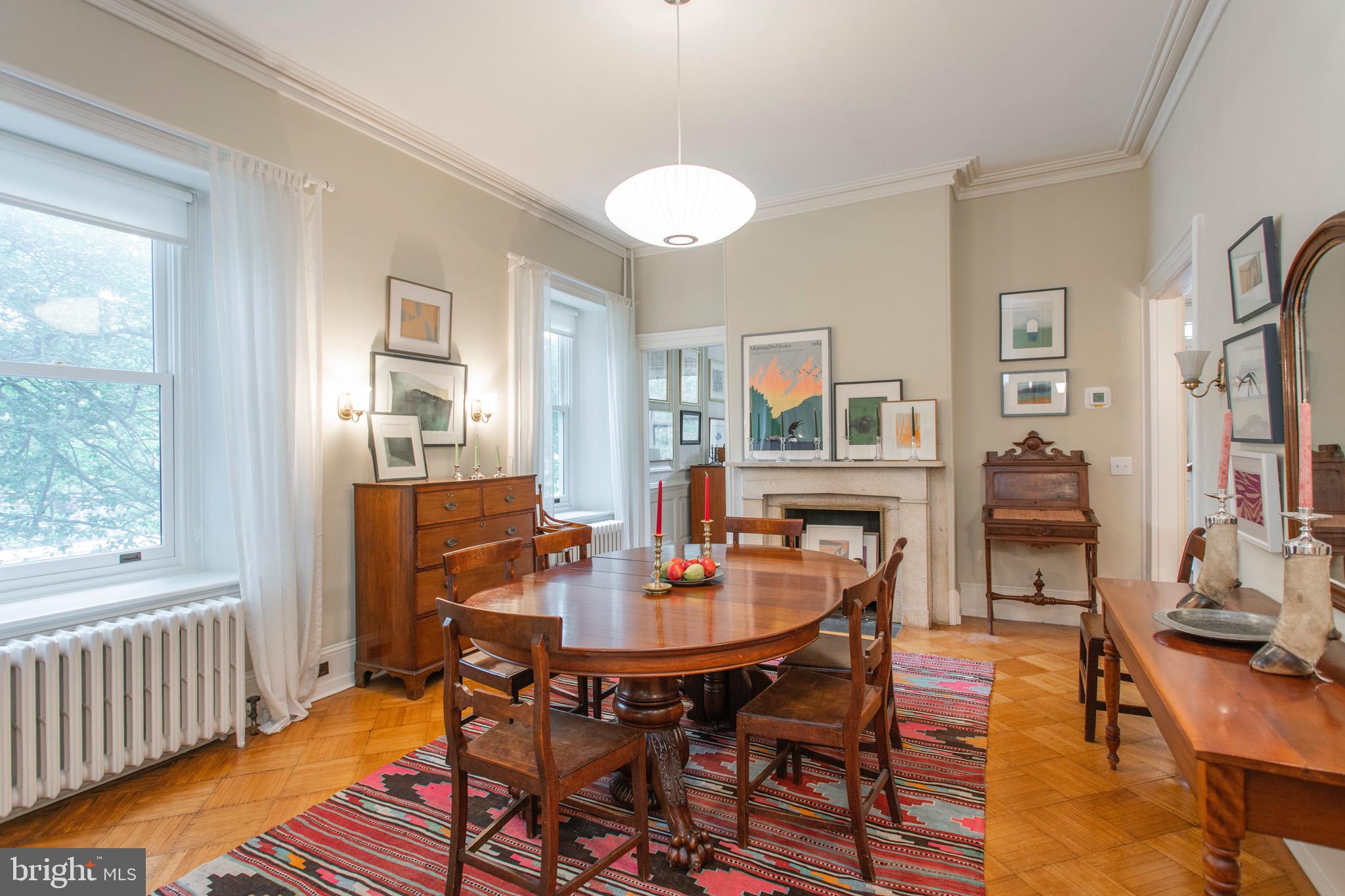 CHESTNUT HILL - Residential