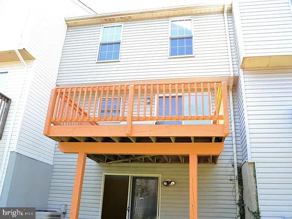 FAIRBROOK - Residential Lease