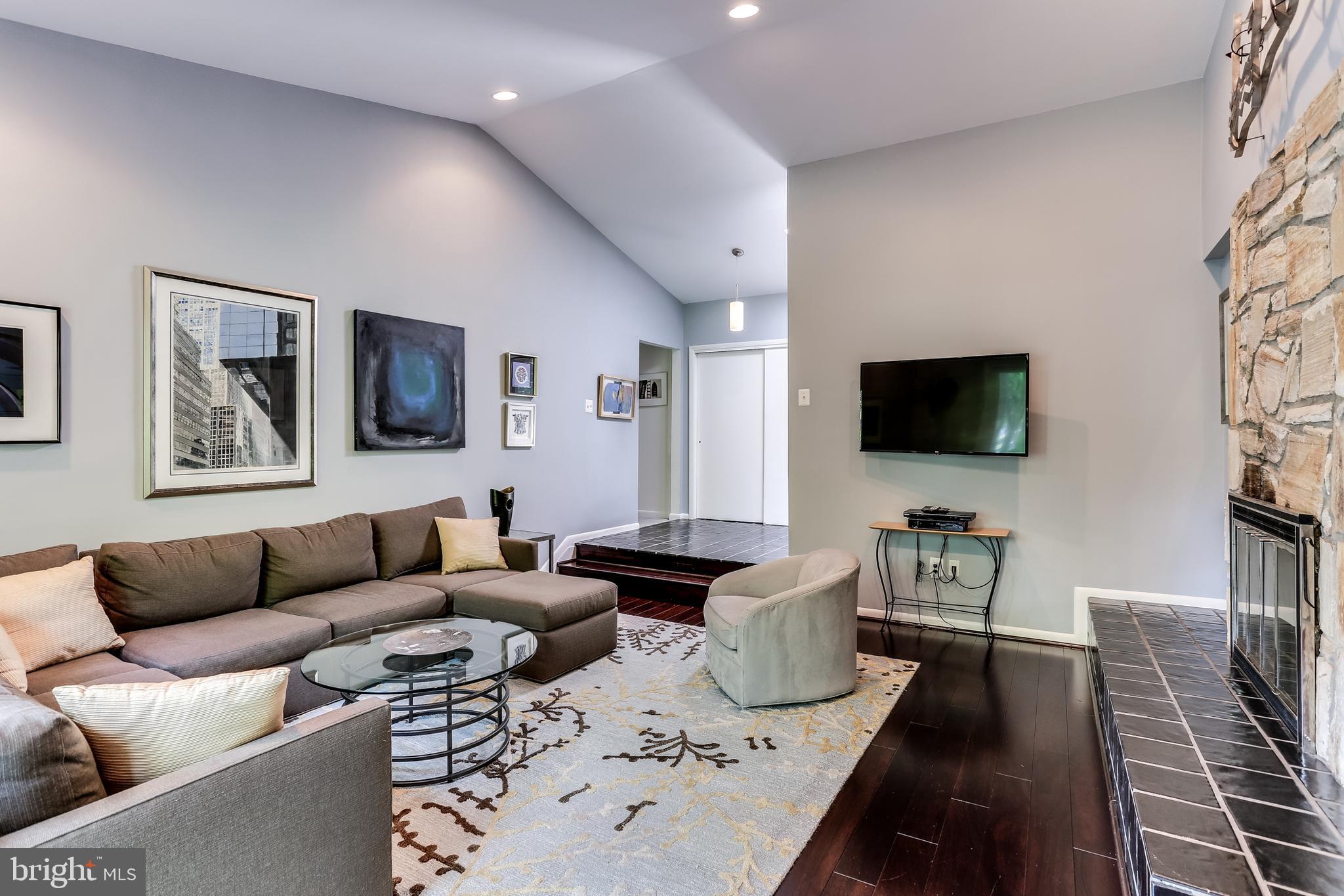 HICKORY RIDGE - Residential