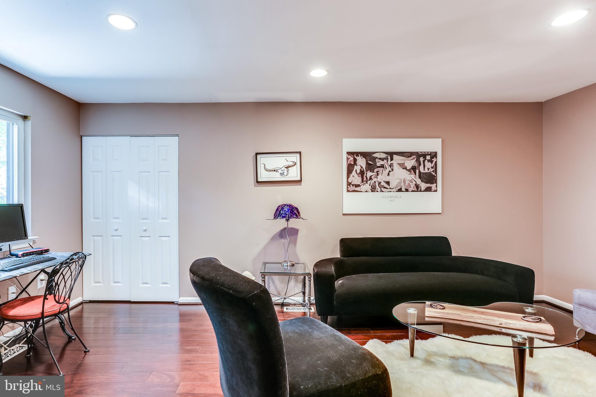 HICKORY RIDGE - Residential