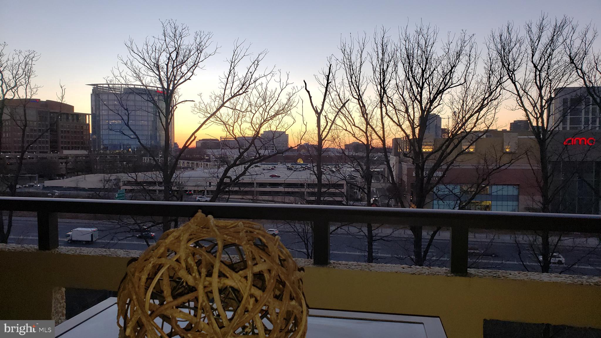 TYSONS CORNER - Residential