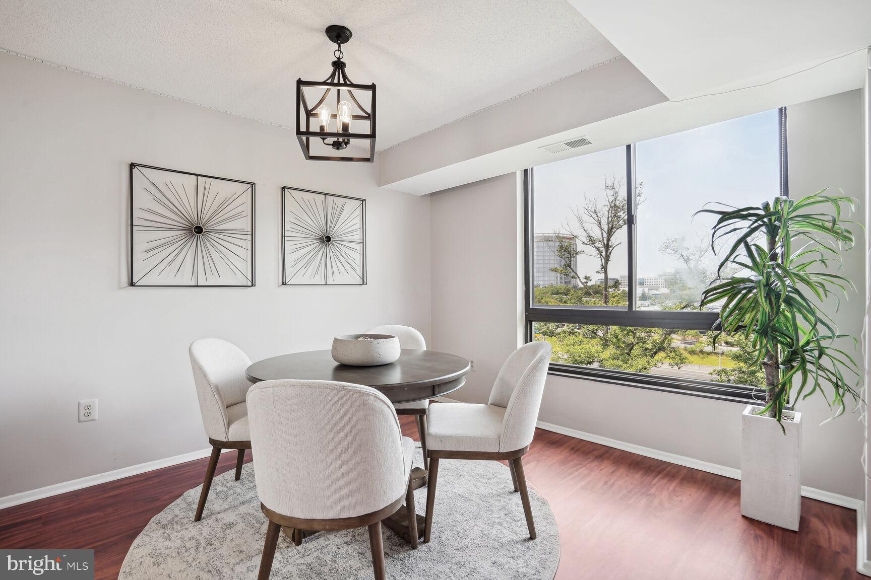 TYSONS CORNER - Residential