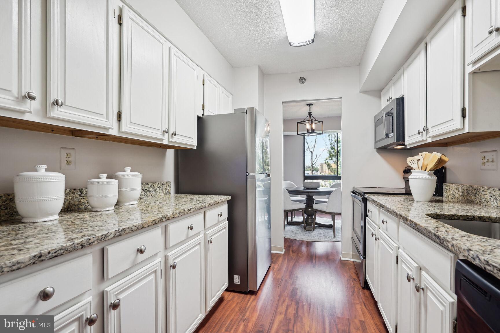 TYSONS CORNER - Residential