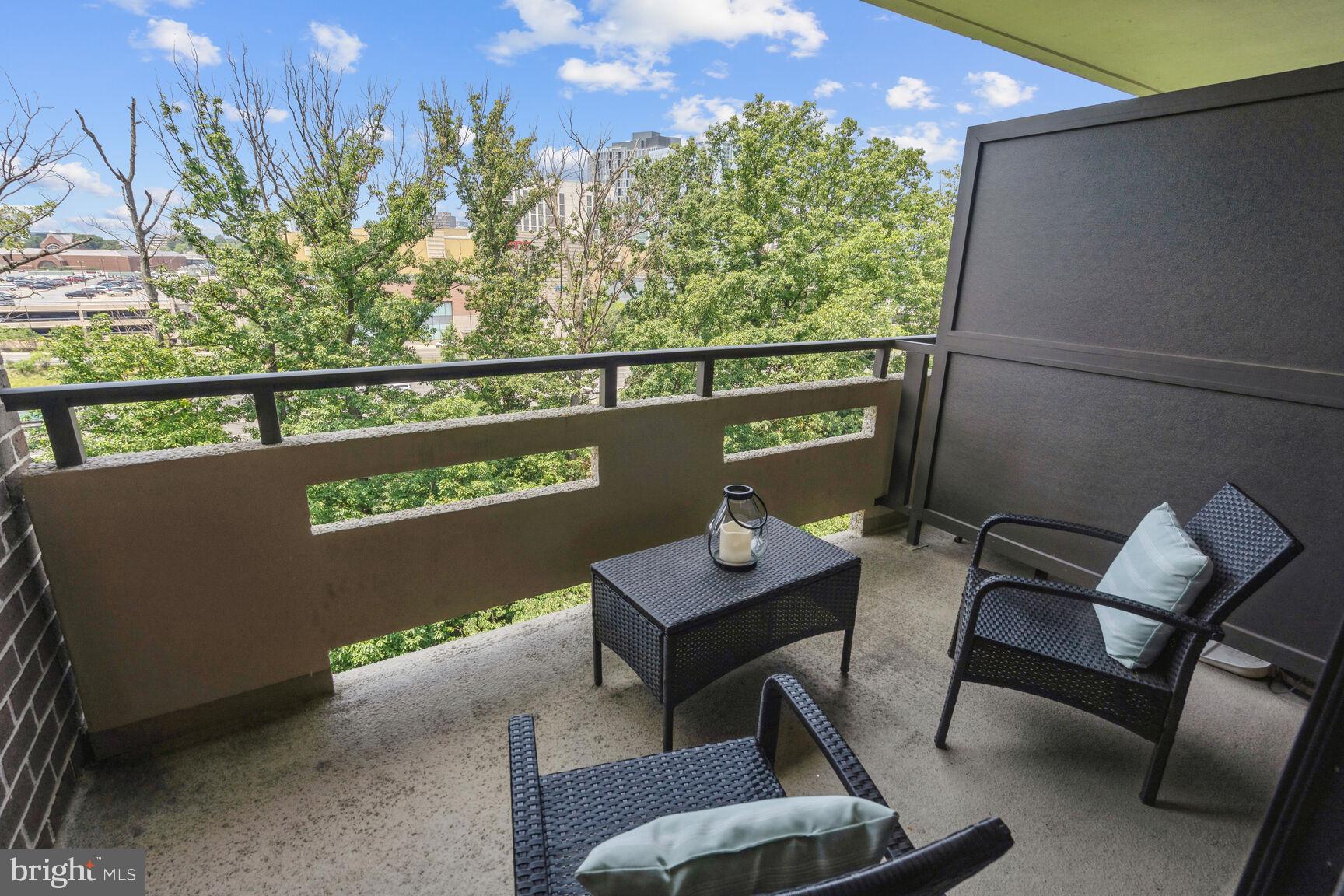 TYSONS CORNER - Residential