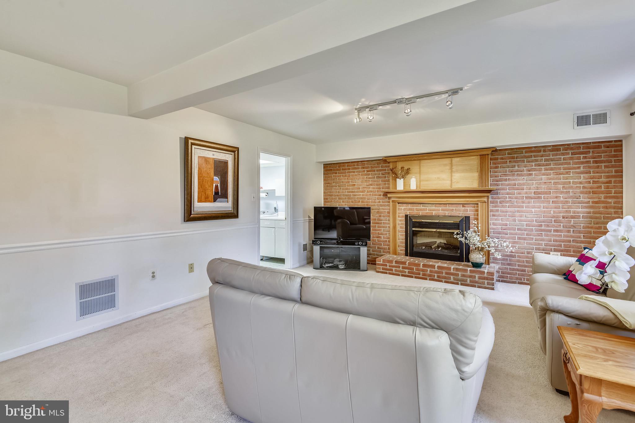 FAIRFAX COUNTY - Residential