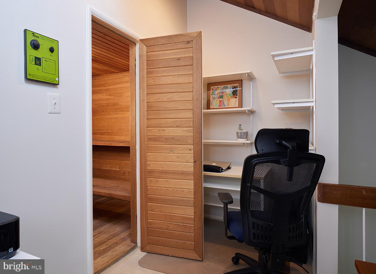 COURTS OF WYNGATE - Residential