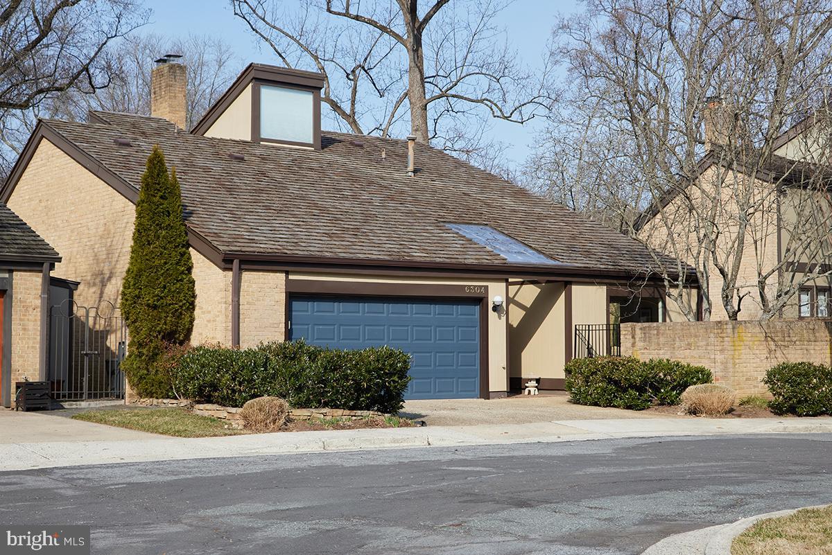 COURTS OF WYNGATE - Residential