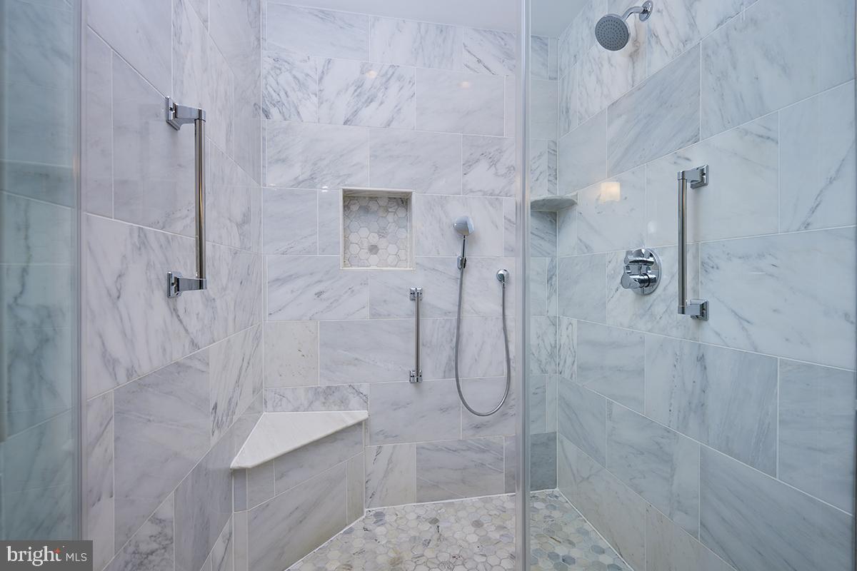 COURTS OF WYNGATE - Residential