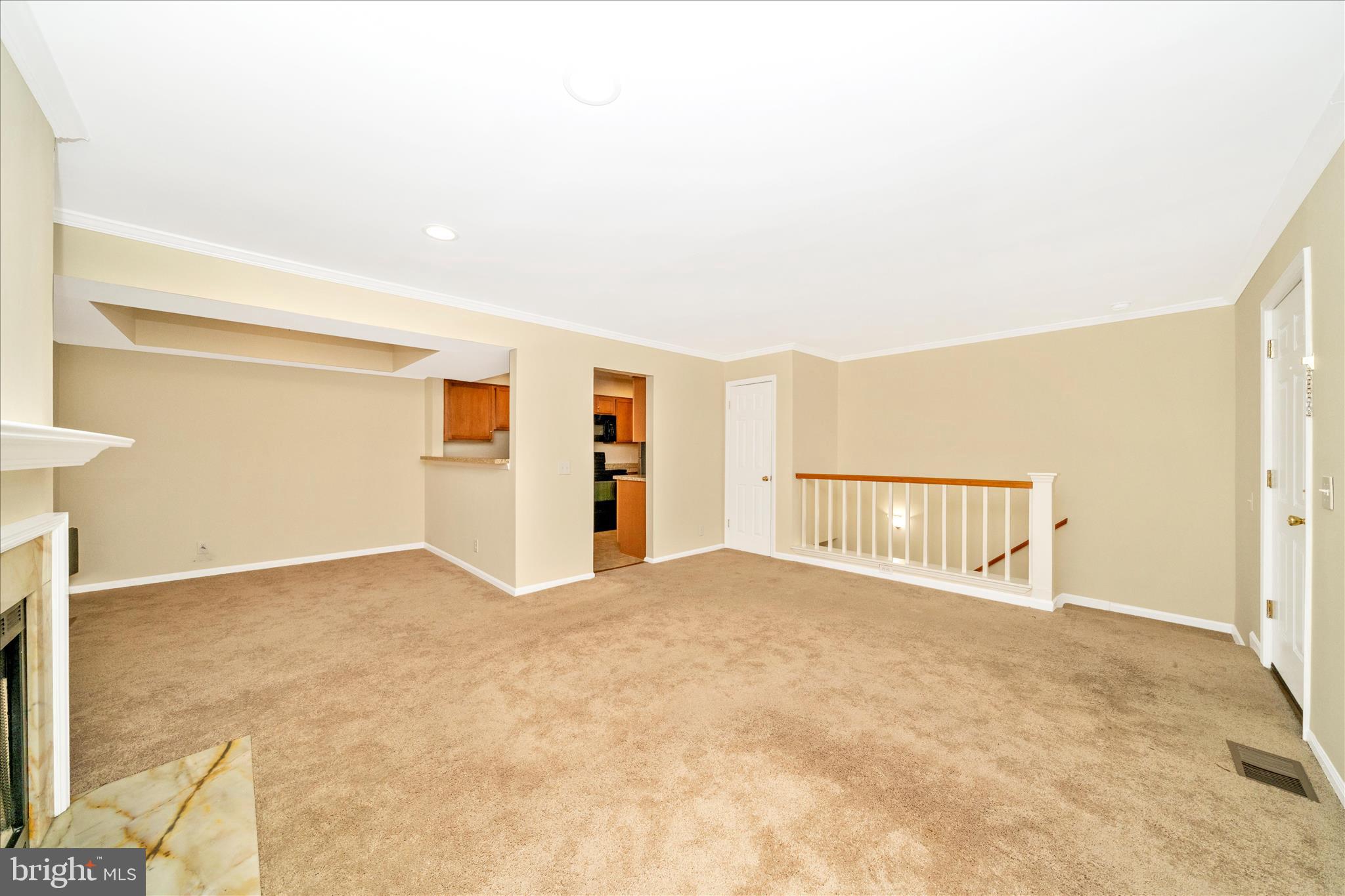 THE GABLES ON TUCKERMAN - Residential